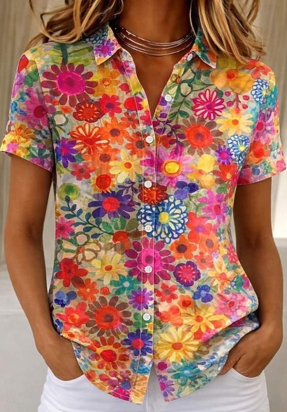 Stylish women's patterned floral short sleeve blouse, casual button-up for summer outfits.