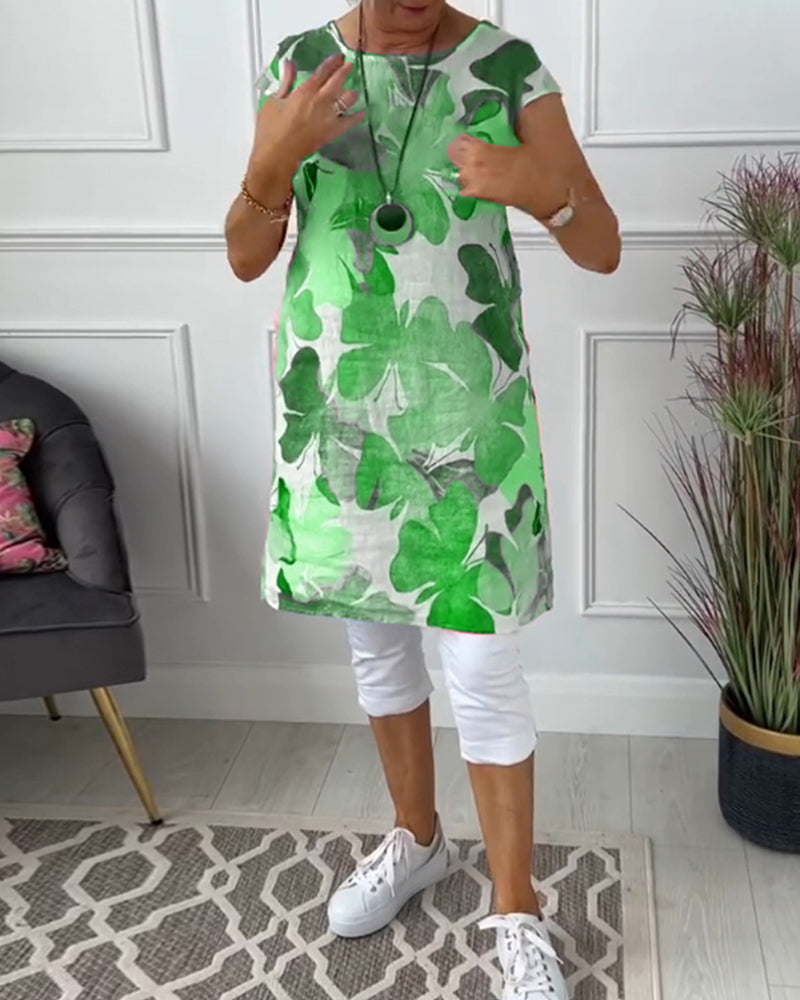 Everyday wear women's floral dress, comfortable and stylish for spring.