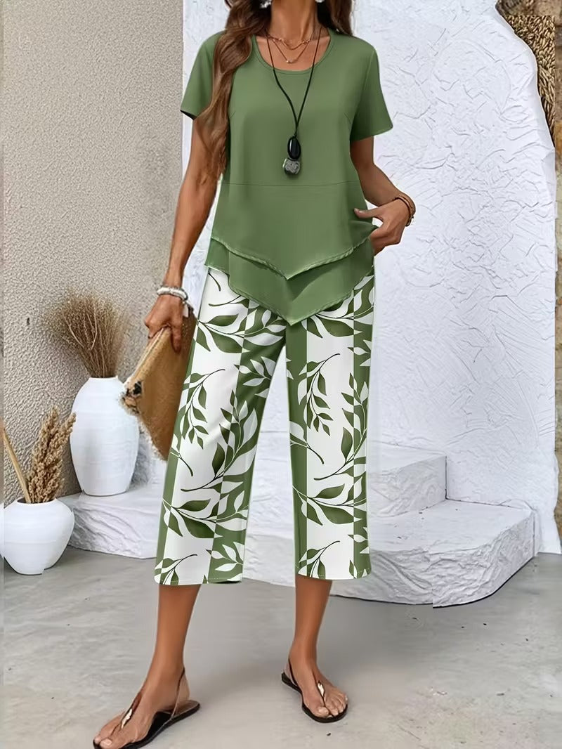 Women's casual leaf print two-piece set. Stylish summer outfit with relaxed fit for comfort.