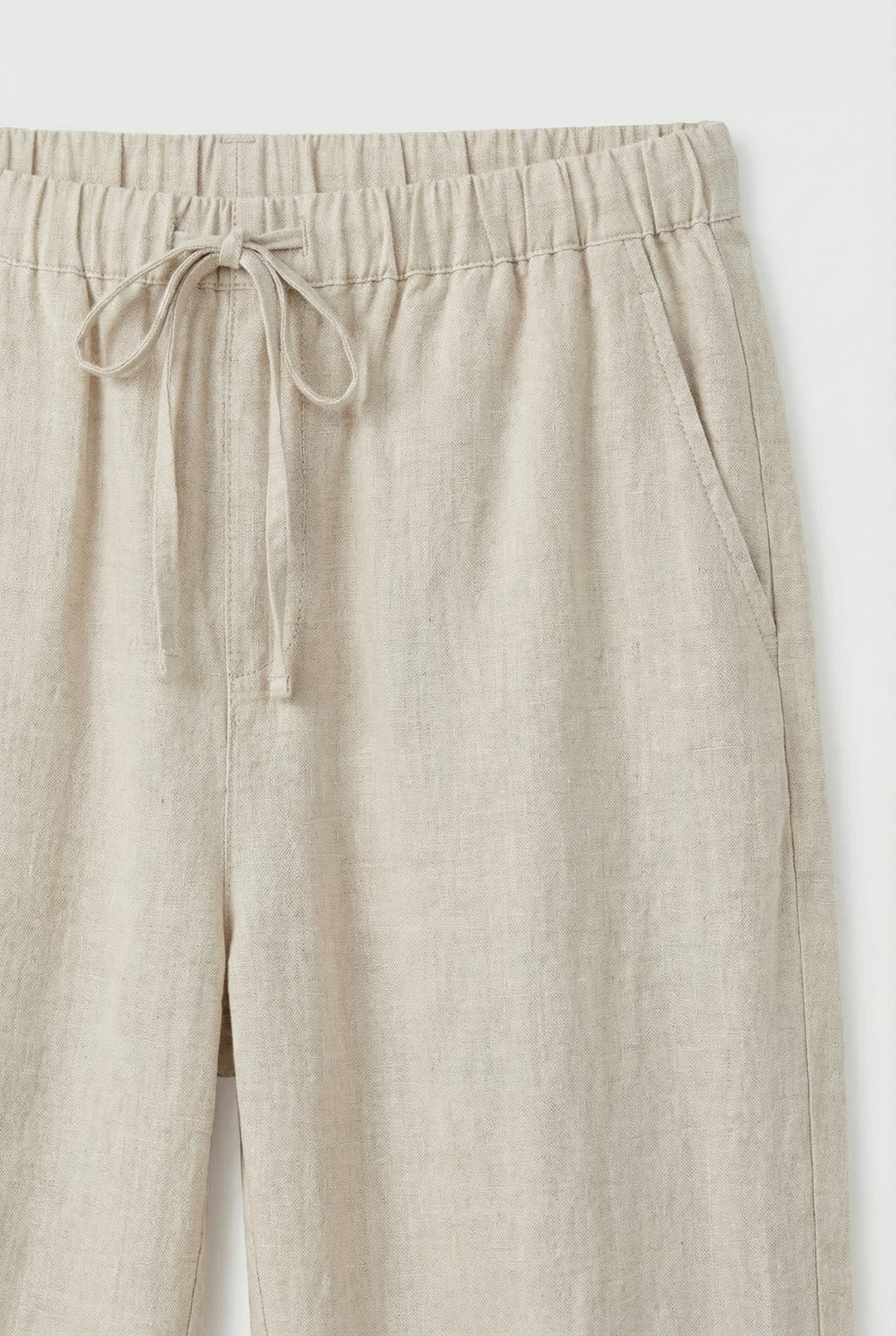 Lightweight and breathable casual pants for women, ideal for everyday summer wear.