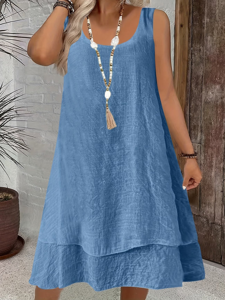 Flowy women's summer dress in a relaxed, sleeveless design, offering ultimate comfort for daily wear.