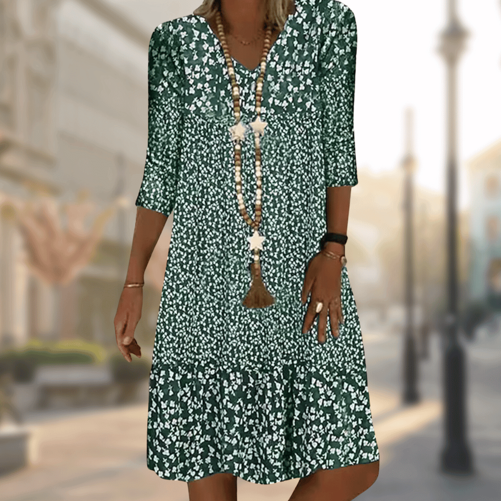 Versatile women's casual printed dress, offering comfortable, easy-wear style for spring & summer fashion.