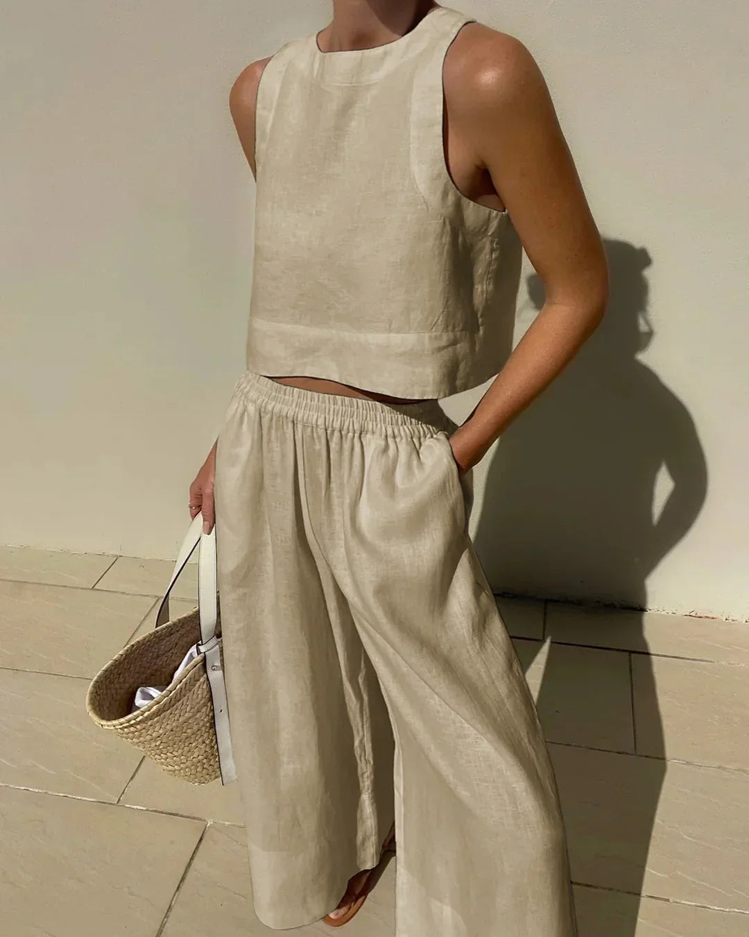 Comfortable women's sleeveless capri set. Relaxed fit two-piece loungewear for casual summer days.