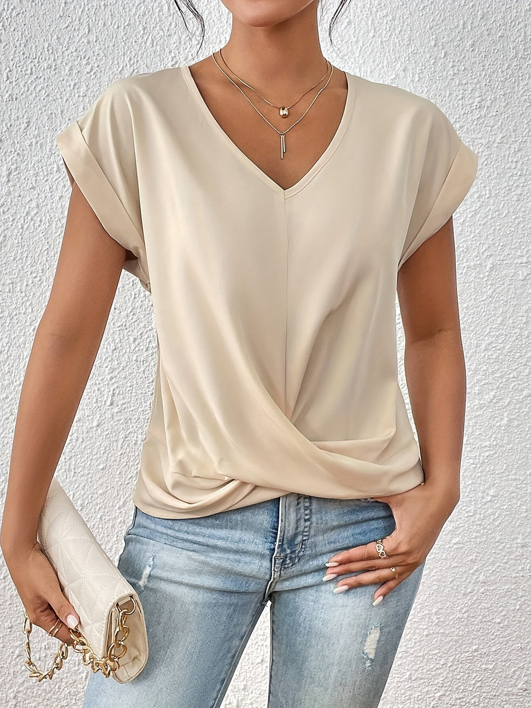 Everyday V-neck top for women, perfect for effortless casual style and comfort. Relaxed fit, versatile for spring.