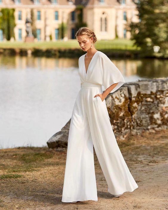 Women's casual wide leg jumpsuit, a comfortable one-piece outfit for relaxed summer fashion.
