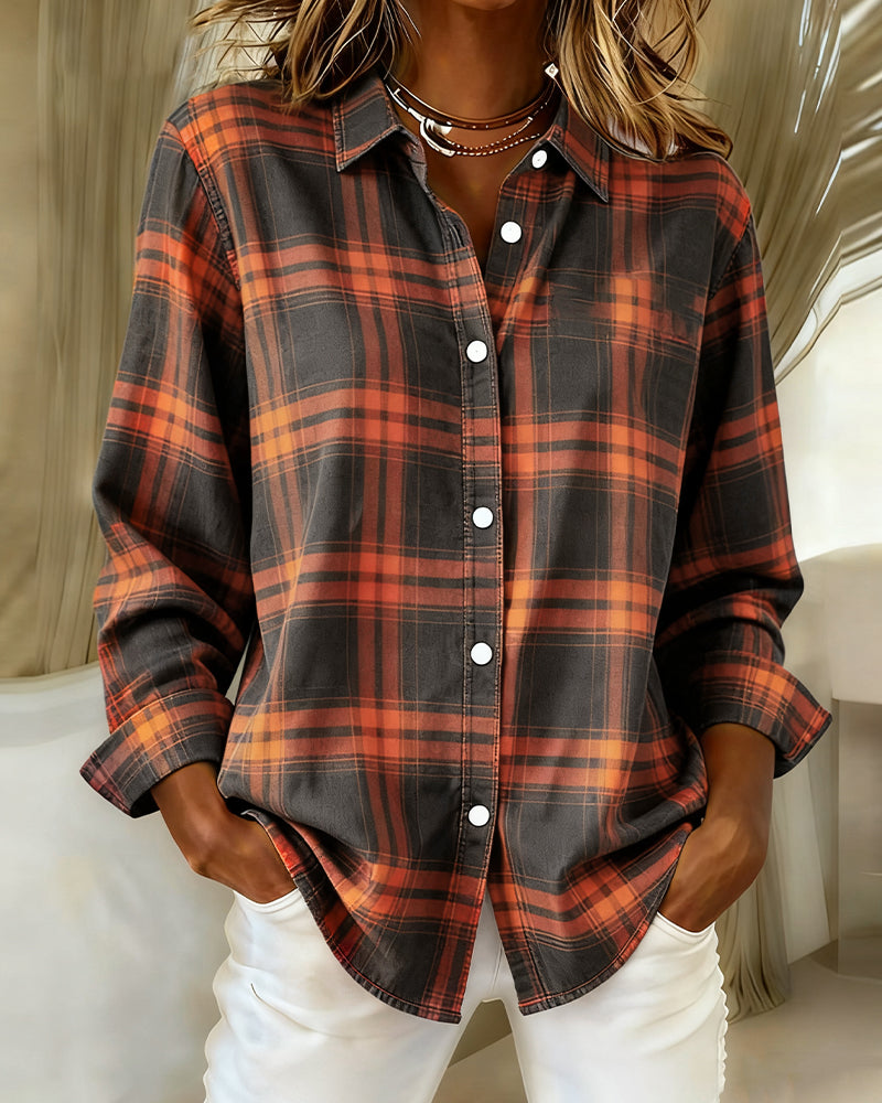 Comfortable women's checked long sleeve shirt, designed for a pleasant feel.