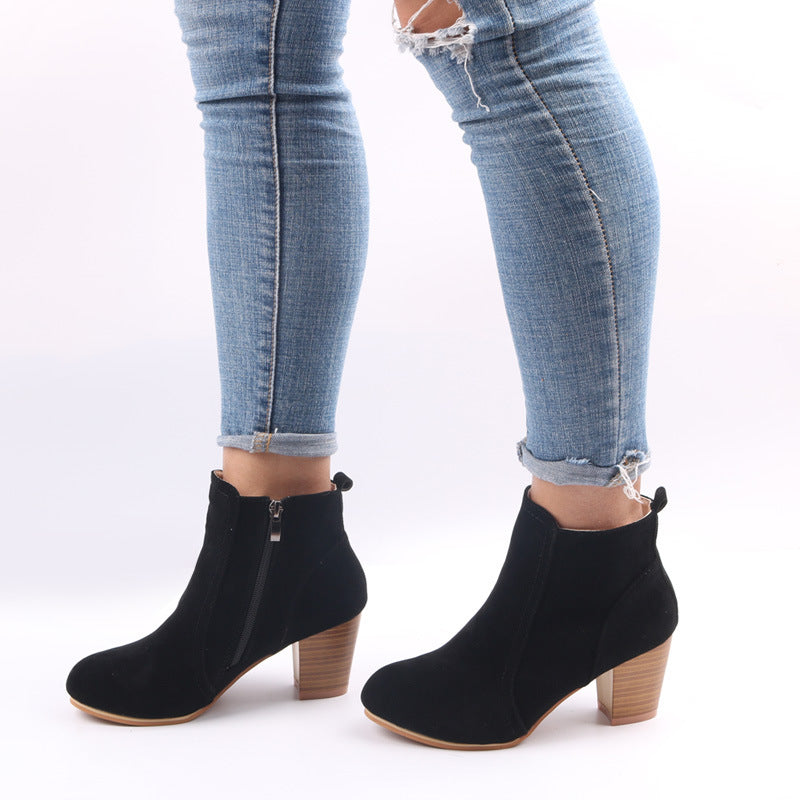Elegant women's ankle boots with chunky heel & side zip. Comfortable and versatile for everyday fall/winter wear.