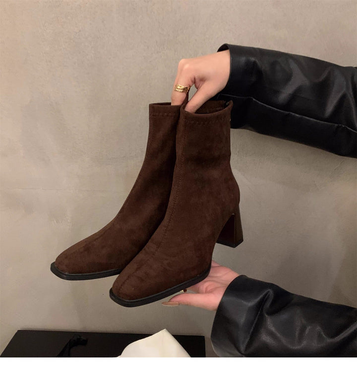 Comfortable women's chic block heel ankle boots. Elegant pointed toe fashion boots, great for versatile fall and winter outfits.
