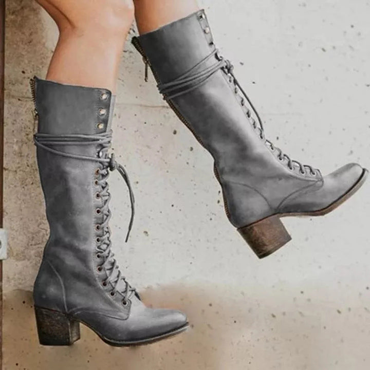 Comfortable women's tall lace-up fashion boots, versatile chic footwear for various occasions.