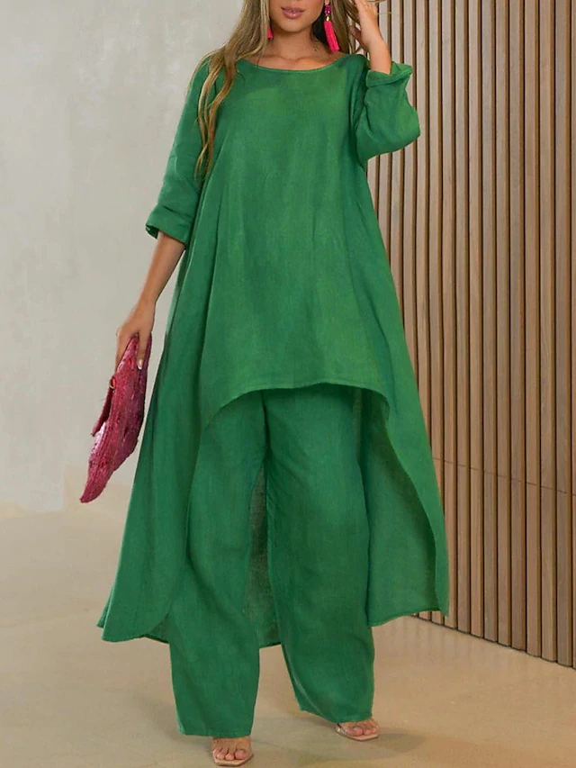 Comfortable women's two-piece set. Effortless chic loungewear with a long-sleeve top & wide-leg pants for relaxation.