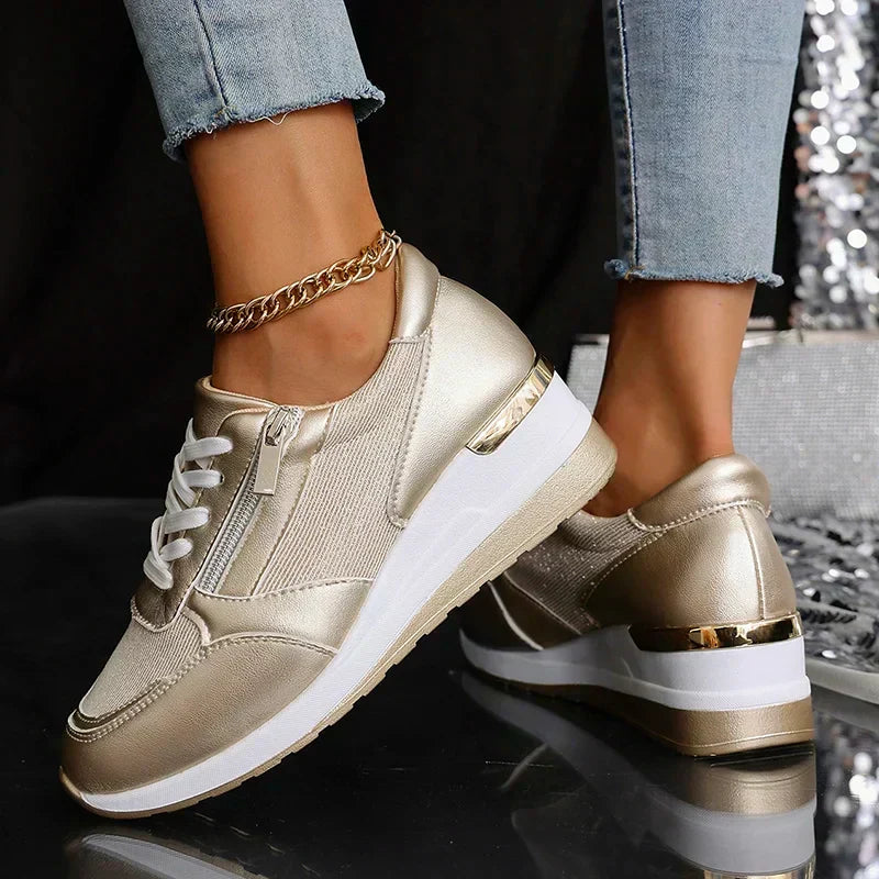 Chic women's platform trainers with orthopaedic design, offering height & comfort, fashion-forward sneakers.