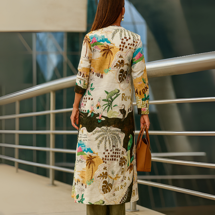 Stylish women's two-piece outfit: collared shirt & wide leg pants. Versatile matching set for chic daily wear or events.