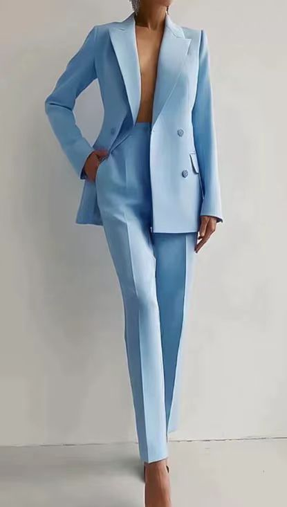 Light & comfortable women's casual suit set with chic tapered trousers, perfect for summer elegance.