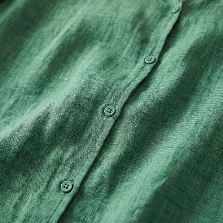 Casual yet elegant Clara blouse, a must-have summer top in a linen blend.