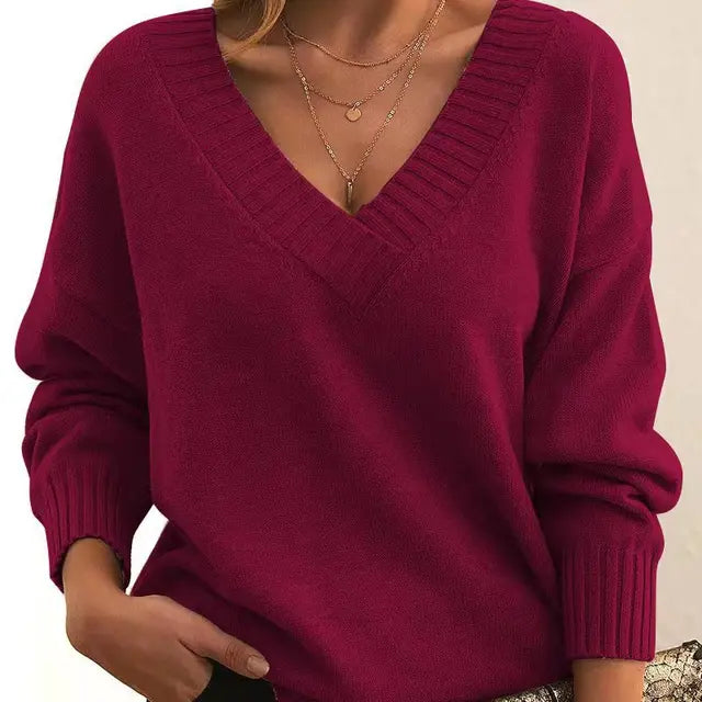 Casual women's soft knit pullover sweater, warm long sleeve, classic round neck for cozy winter style.