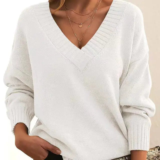 Classic women's fall fashion pullover, soft knit, long sleeve, versatile round neck for elegant style.
