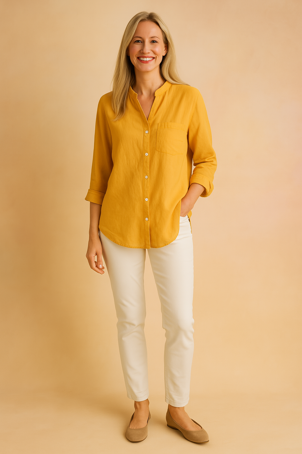 Fashionable women's blouse offering daily elegance and a smart collar.