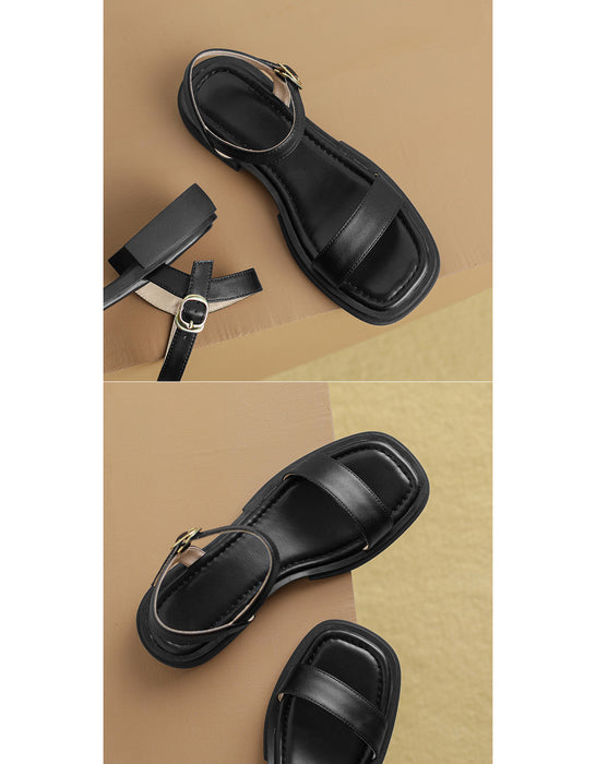 Women's chic flat sandals with easily adjustable straps for personalized comfort, great for travel.