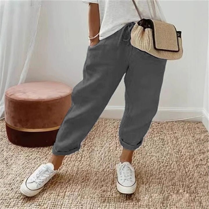 Effortless style: women's chino pants with elastic waist, great for versatility.