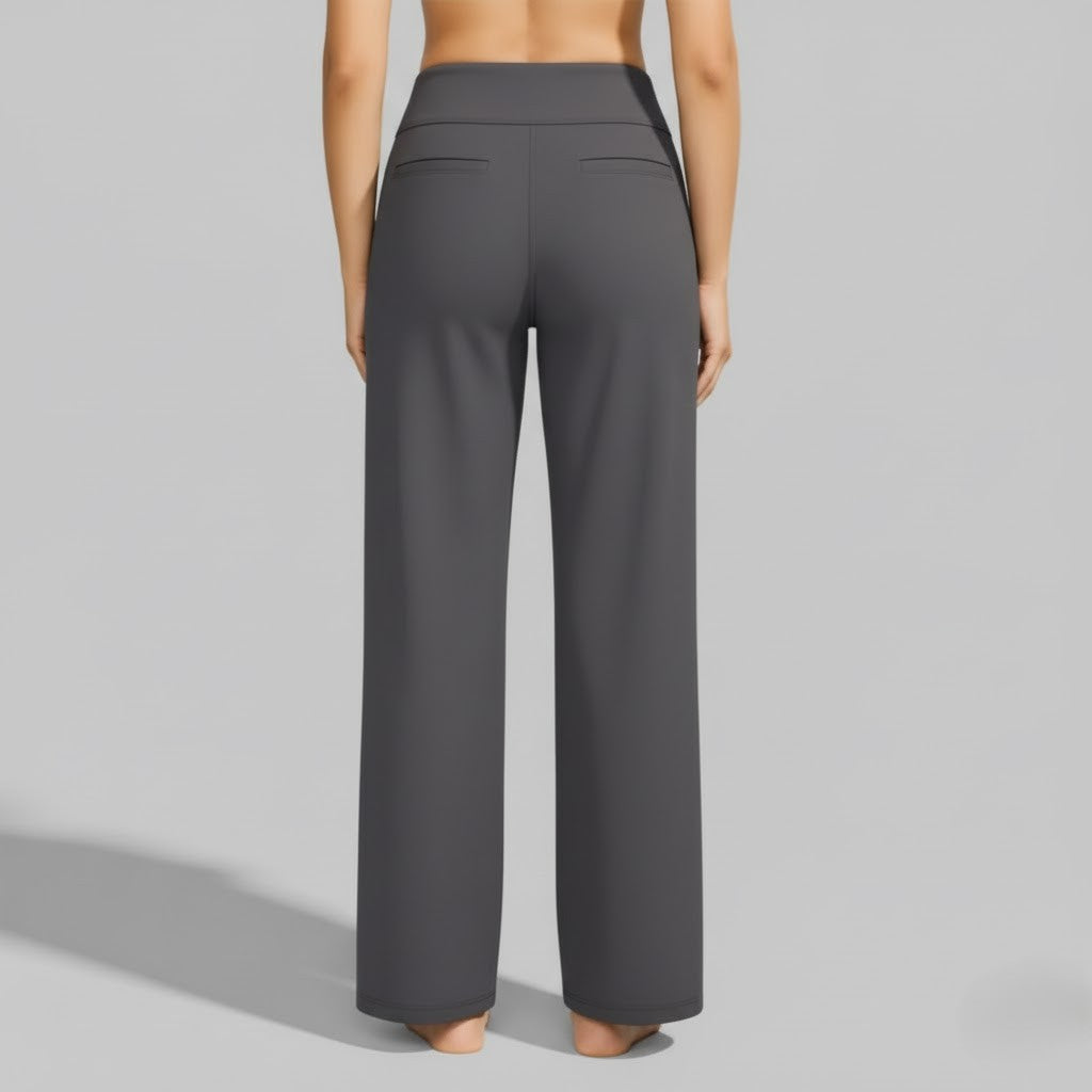 Casual women's trousers with ultimate stretch fabric, ideal for daily movement.