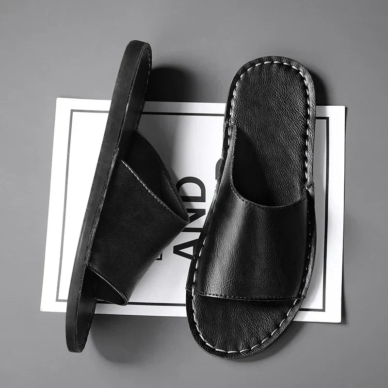 Versatile women's comfortable flat sandals, featuring an open toe and textured design, perfect for any casual outfit.