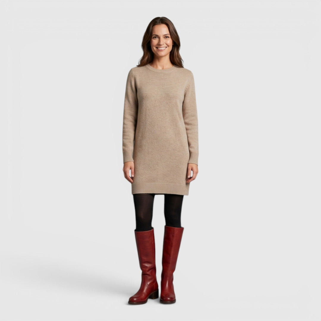 Easy pull-on design of comfortable women's mid-calf orthopaedic fall boots, perfect for quick autumn style.