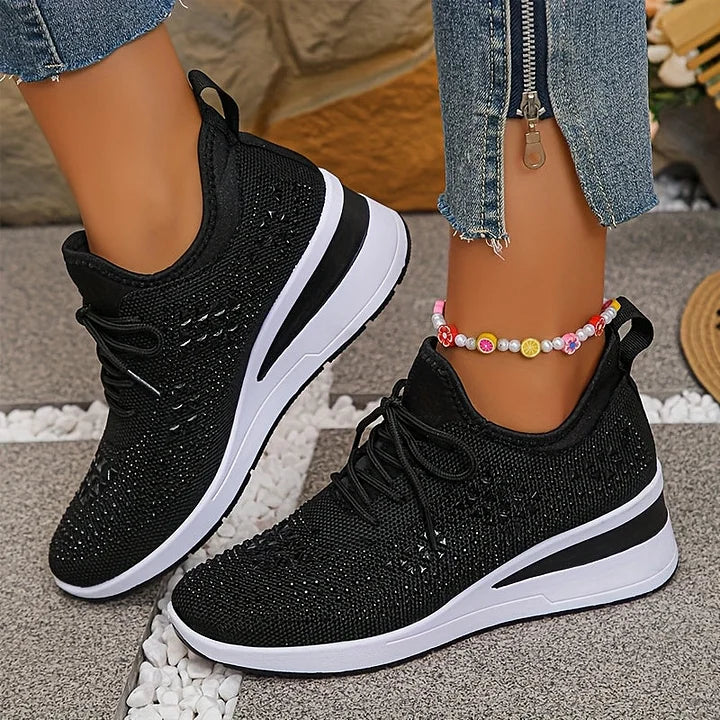 Durable women's walking shoes with orthopaedic design for active women.