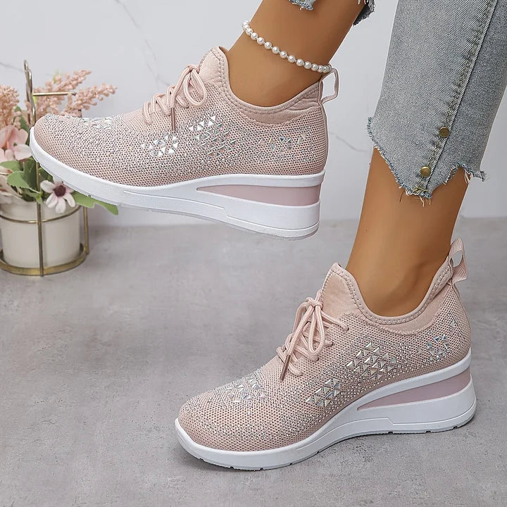 Flexible women's comfort shoes, perfect for daily walking and foot health.