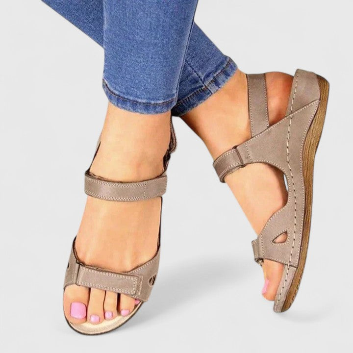 Everyday women's comfortable sandals with orthopedic arch support for lasting pain relief.