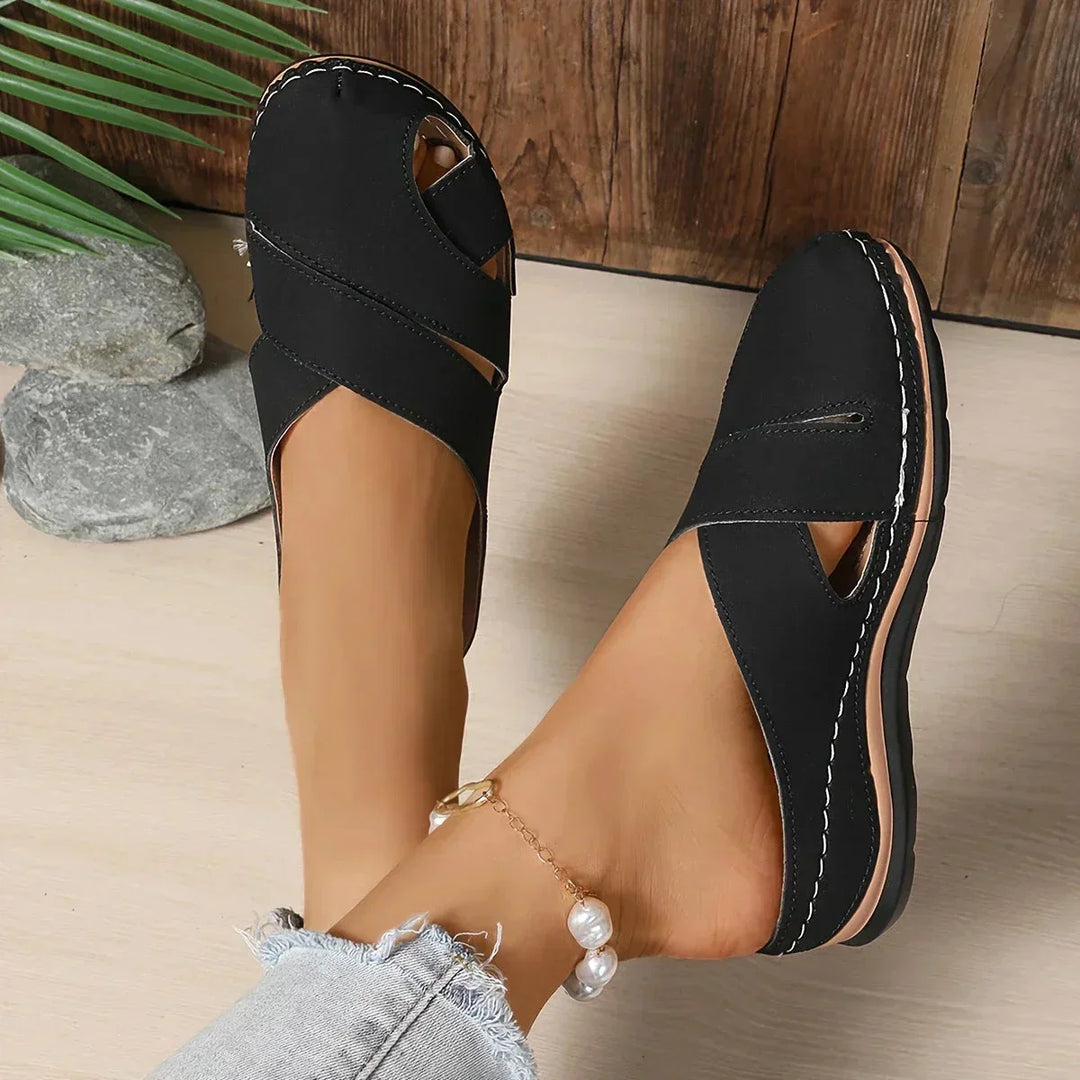Stylish women's casual elegant wedge platform peep-toe sandals for comfortable summer footwear.