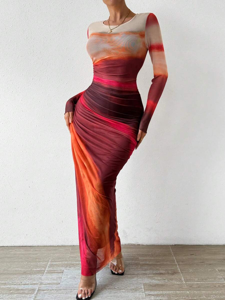 Comfortable women's printed bodycon long sleeve maxi dress. Perfect for casual or elegant wear.