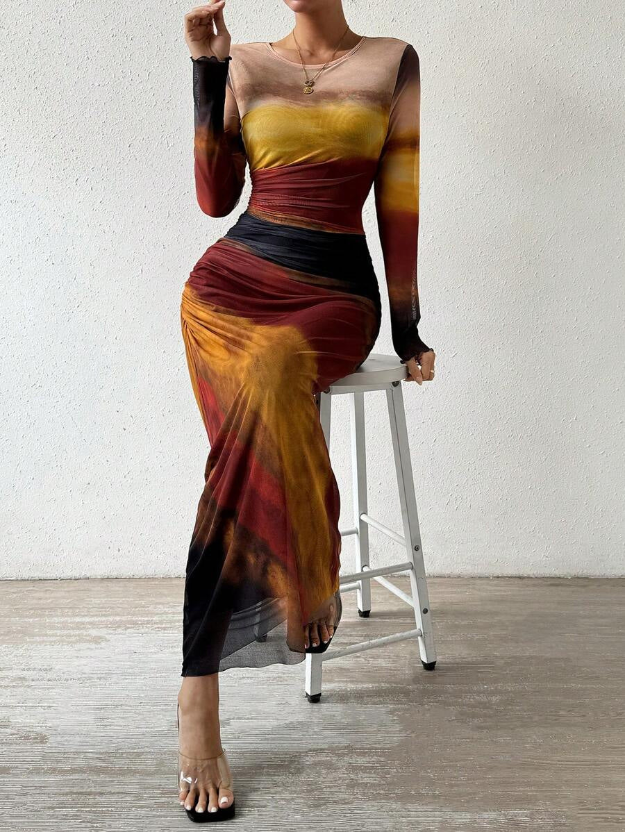 Stylish printed bodycon long sleeve maxi dress. Ideal women's autumn & spring fashion.