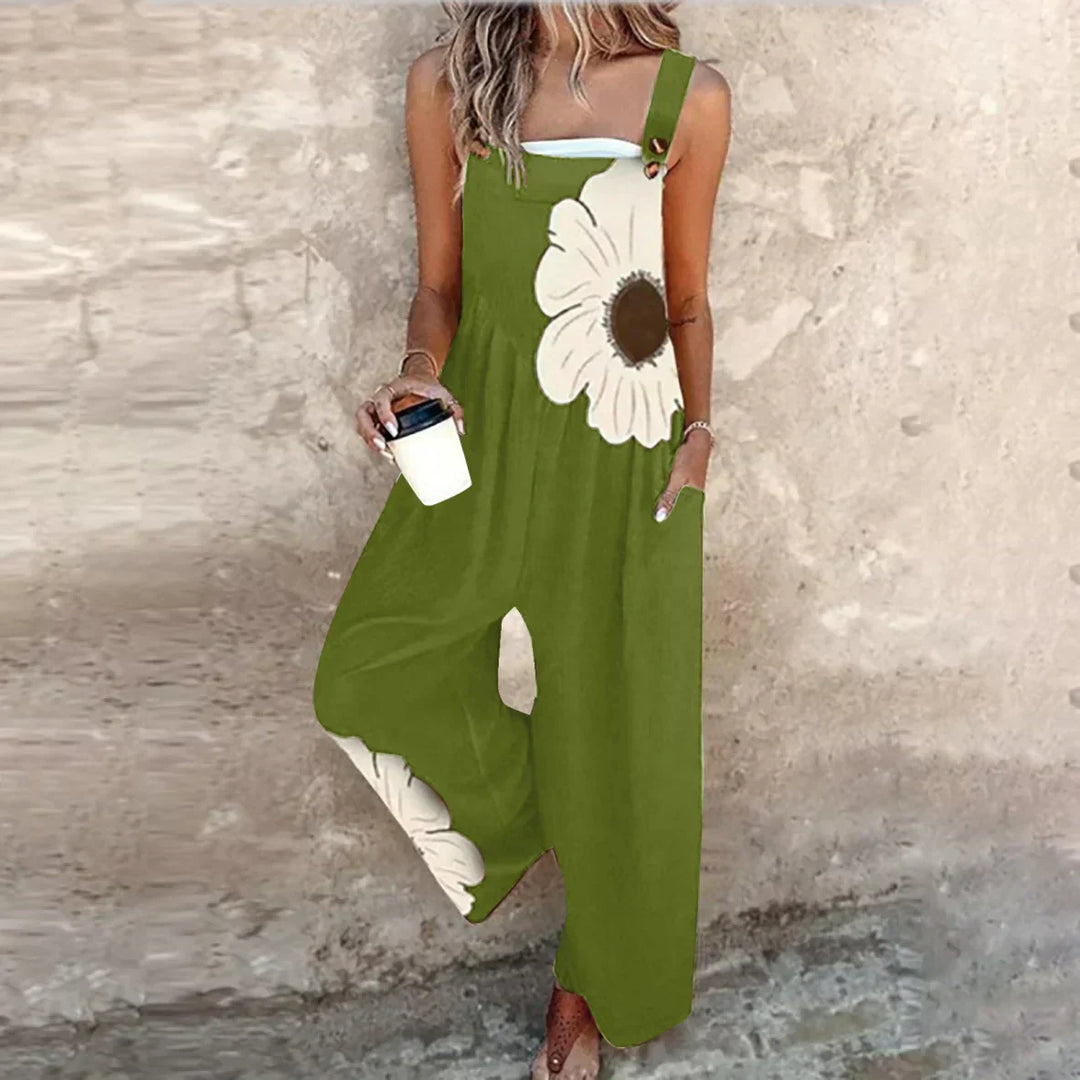 Women's printed jumpsuit for summer, a comfortable and relaxed fit, perfect for casual outings.