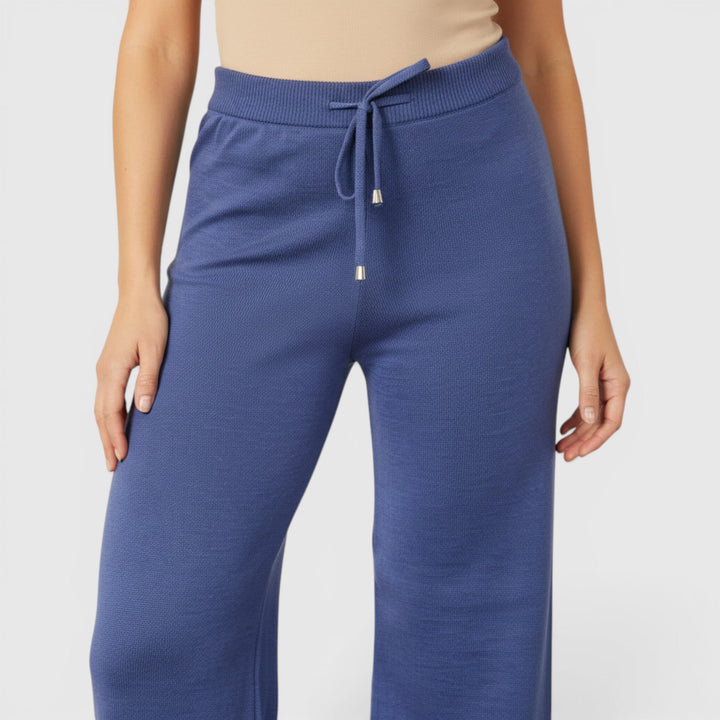 Relaxed fit women's lounge pants in soft fabric, ideal for ultimate comfort & casual style.