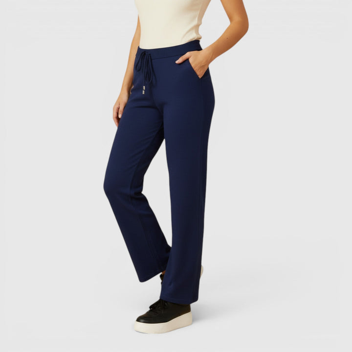 Women's versatile lounge pants, relaxed fit with drawstring, excellent for all-day comfort.