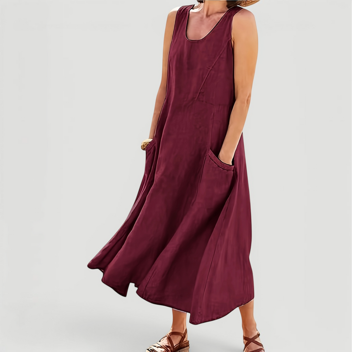 Comfortable women's A-line midi dress in a soft fabric, ideal for summer. Sleeveless casual style.