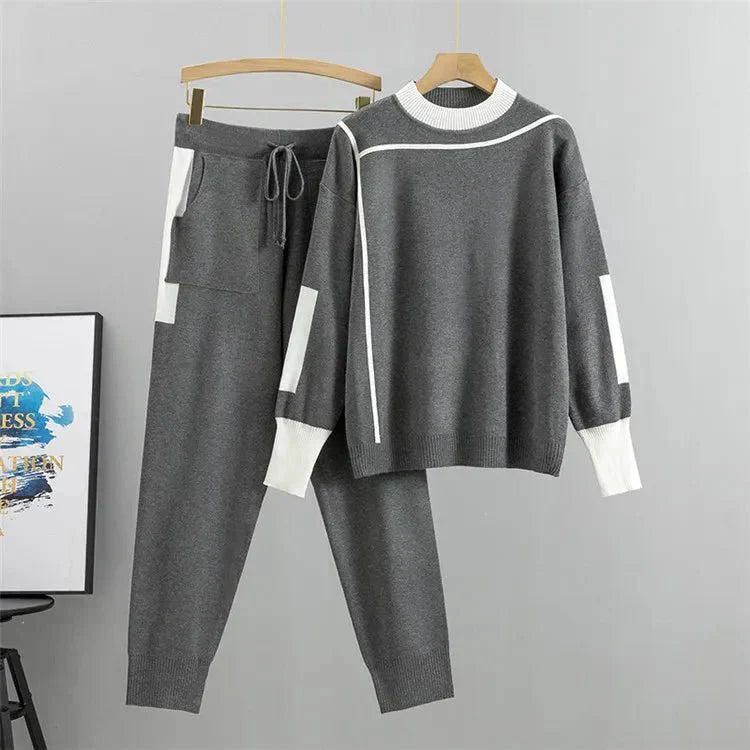 Soft women's loungewear set. Coordinated long sleeve top & joggers for ultimate comfort at home or out.