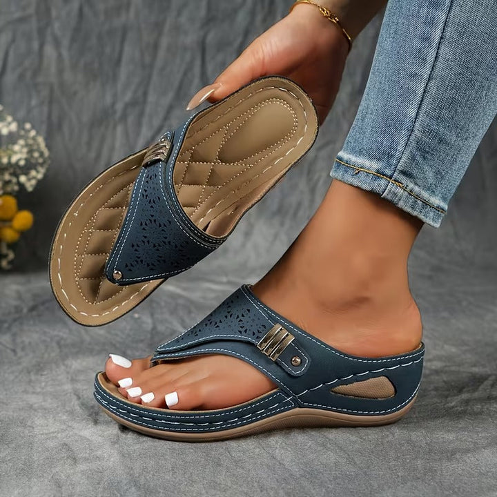 Women's comfortable wedge sandals with arch & posture support, ideal for all-day walking & daily wear.