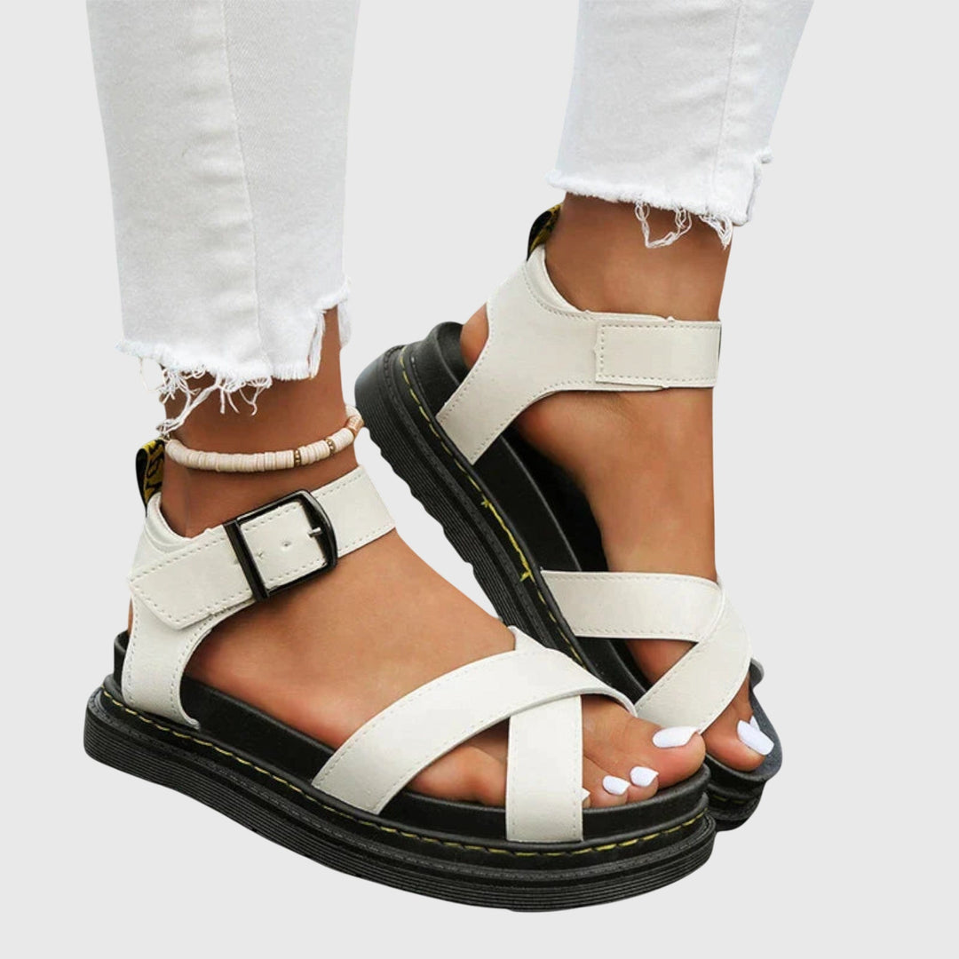 Adjustable women's walking sandals with arch support for foot health. Versatile sporty style, ideal for all-day comfort.