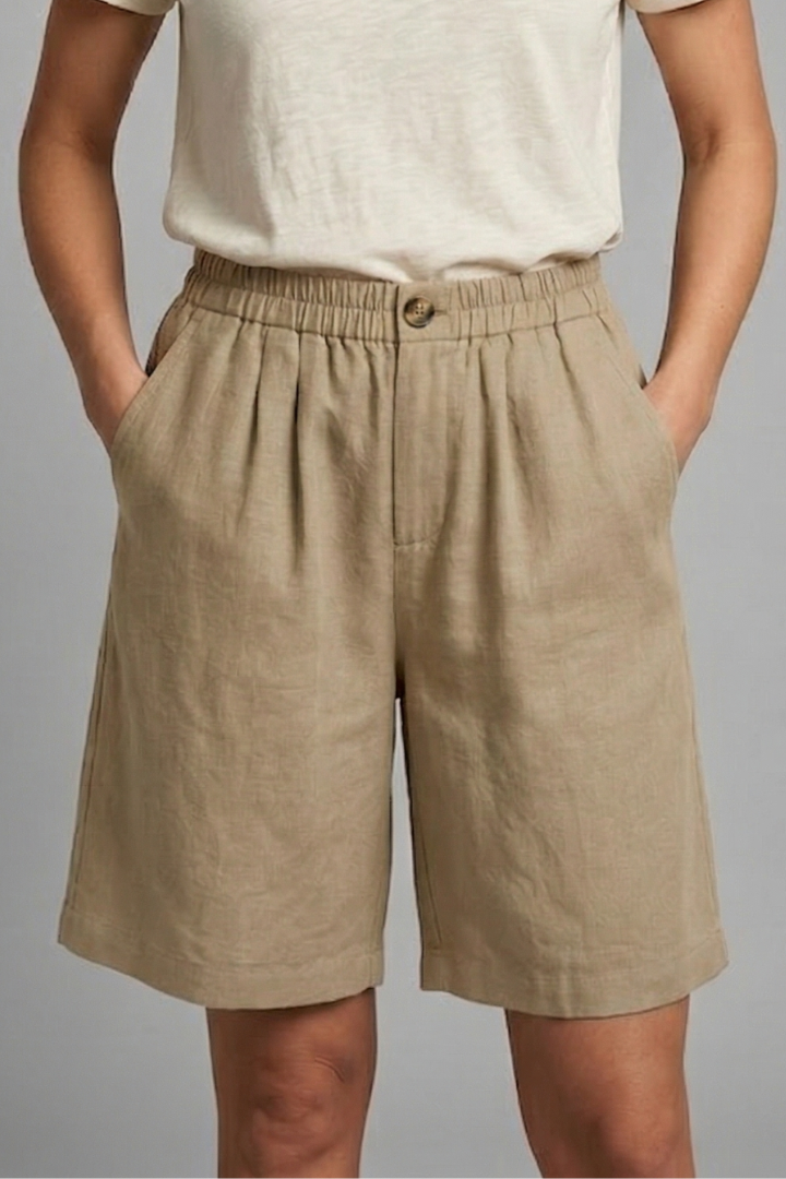 Cool & comfy women's summer shorts, elastic waist, loose fit, perfect for warm days.
