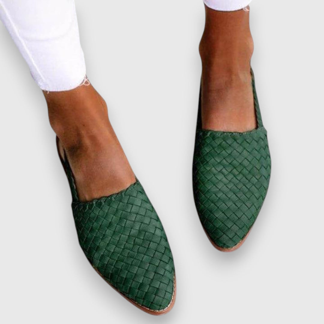 Elegant women's open-toe sandals. Versatile casual style for summer, offering comfy arch support.
