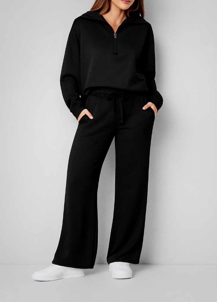 Cozy & stylish women's 2-piece loungewear set with a warm zipper top and comfortable wide-leg pants.
