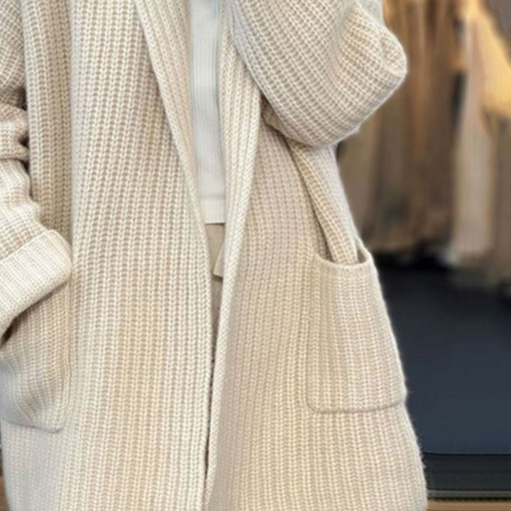 Comfortable & chic women's open front oversized cardigan, a versatile sweater for effortless layering.