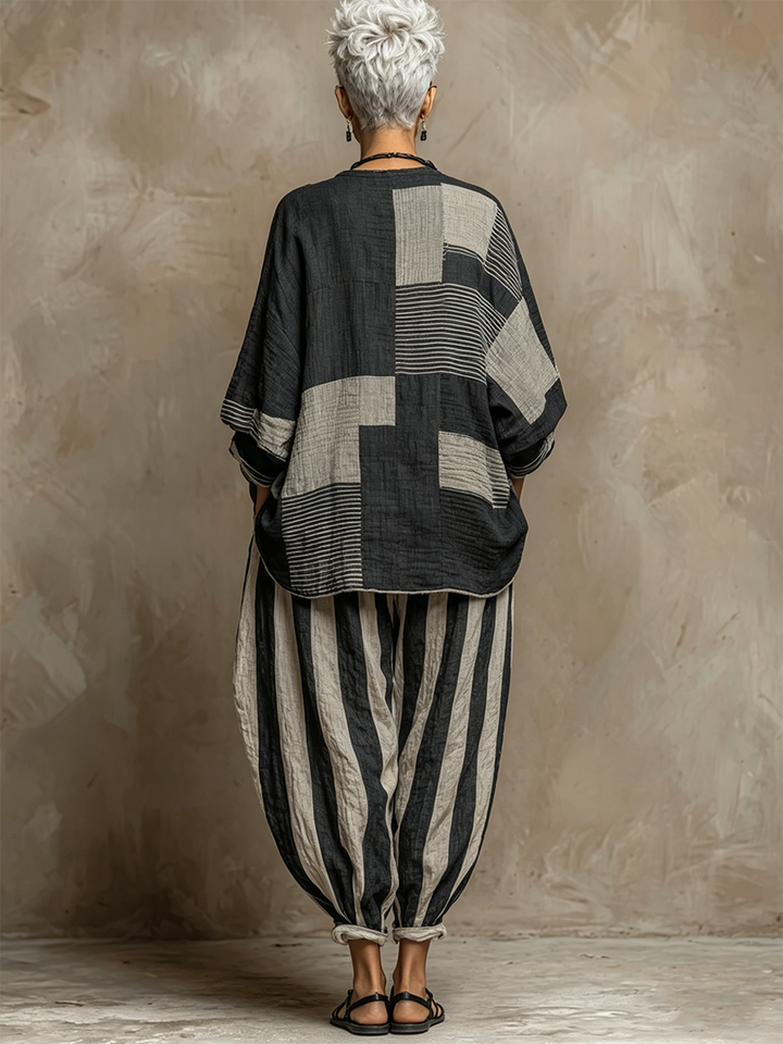 Relaxed fit women's colour-block long-sleeve top, ideal for casual loungewear & autumn fashion.