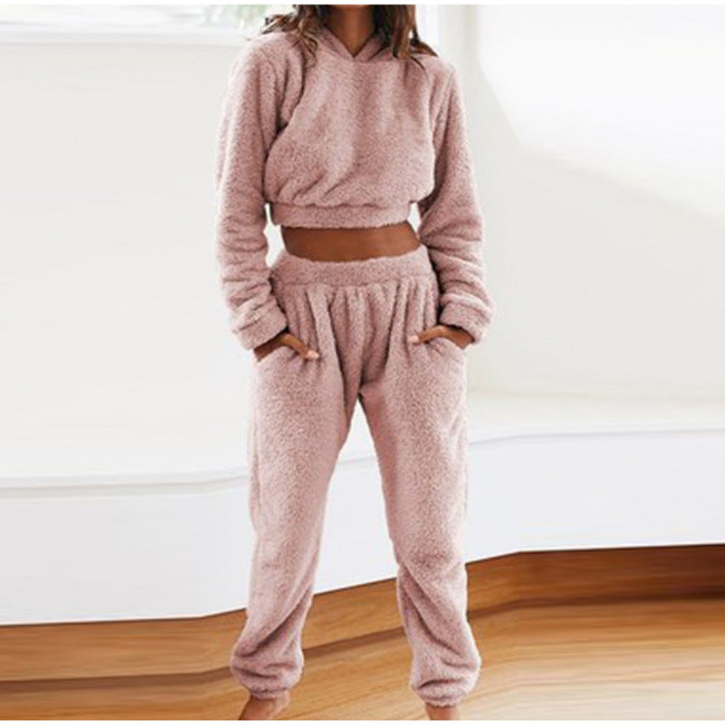 Must-have women's fleece loungewear set for relaxation and casual outings.