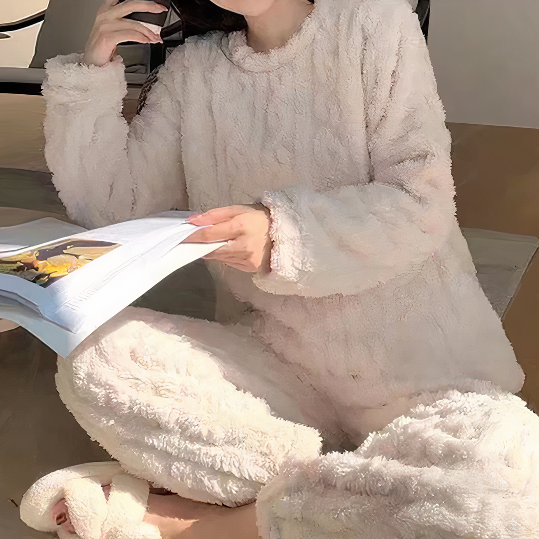 Women's warm fleece pajama set, perfect for cozy winter sleepwear & comfortable loungewear nights.