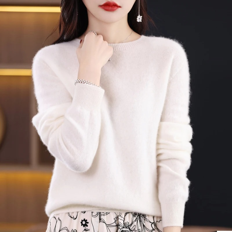 Soft women's warm sweater, luxury round neck design, perfect for everyday.