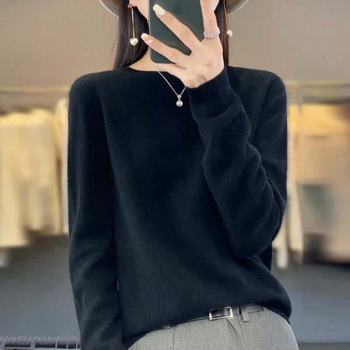 Soft women's O-neck jumper, cozy knit fabric, perfect for a stylish autumn outfit.