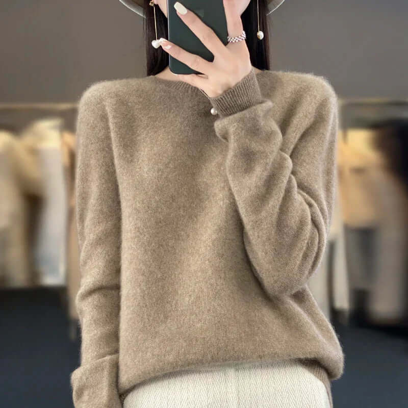 Chic women's long sleeve O-neck jumper, a stylish addition to any autumn wardrobe.