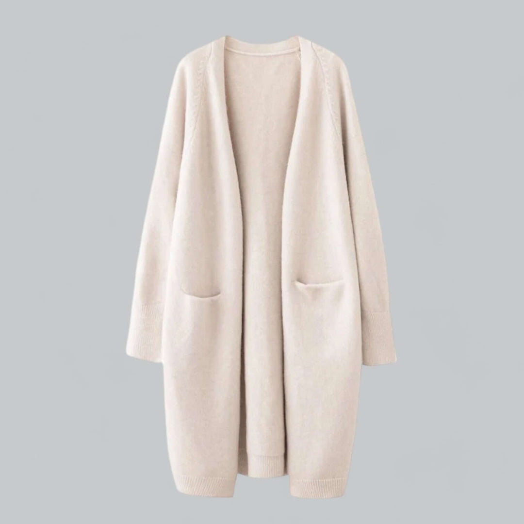 Women's cozy oversized cardigan sweater, perfect for casual layering & warmth.